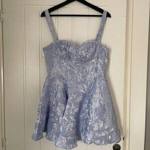 Windsor store lilac/blue dress size M